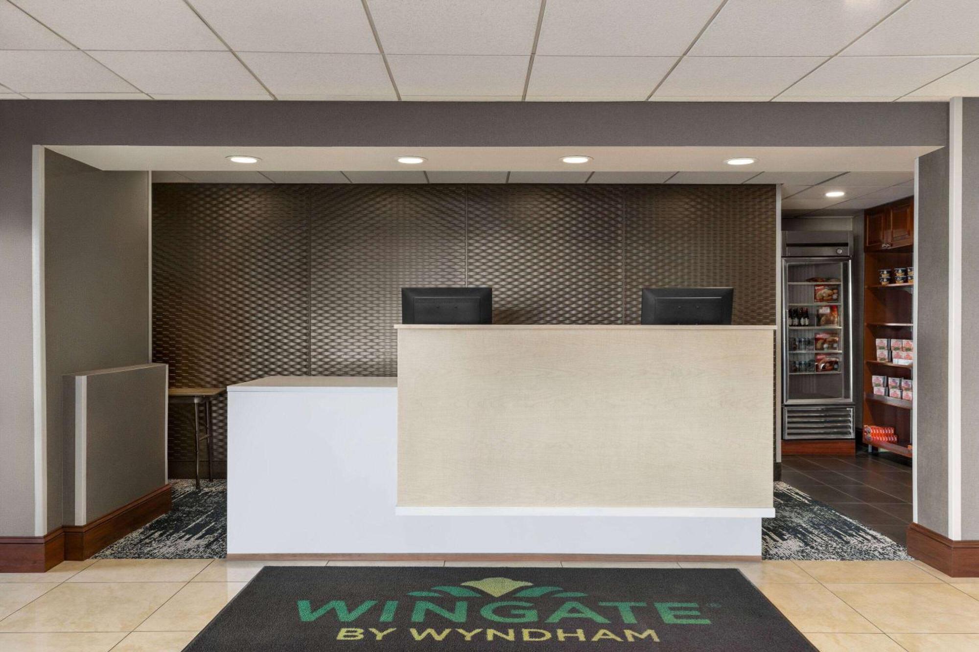 Wingate By Wyndham Fletcher At Asheville Airport Exterior foto